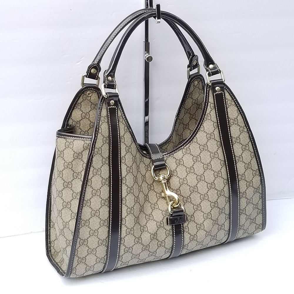 Gucci GG Supreme Vintage Bardot Hobo Shoulder Bag - Picture 2 of 16